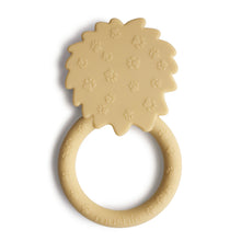 Mushie teether lion - Soft yellow